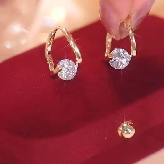 Diamond Zircon Studs S925 Sterling Silver Earrings (18K Gold Plated)