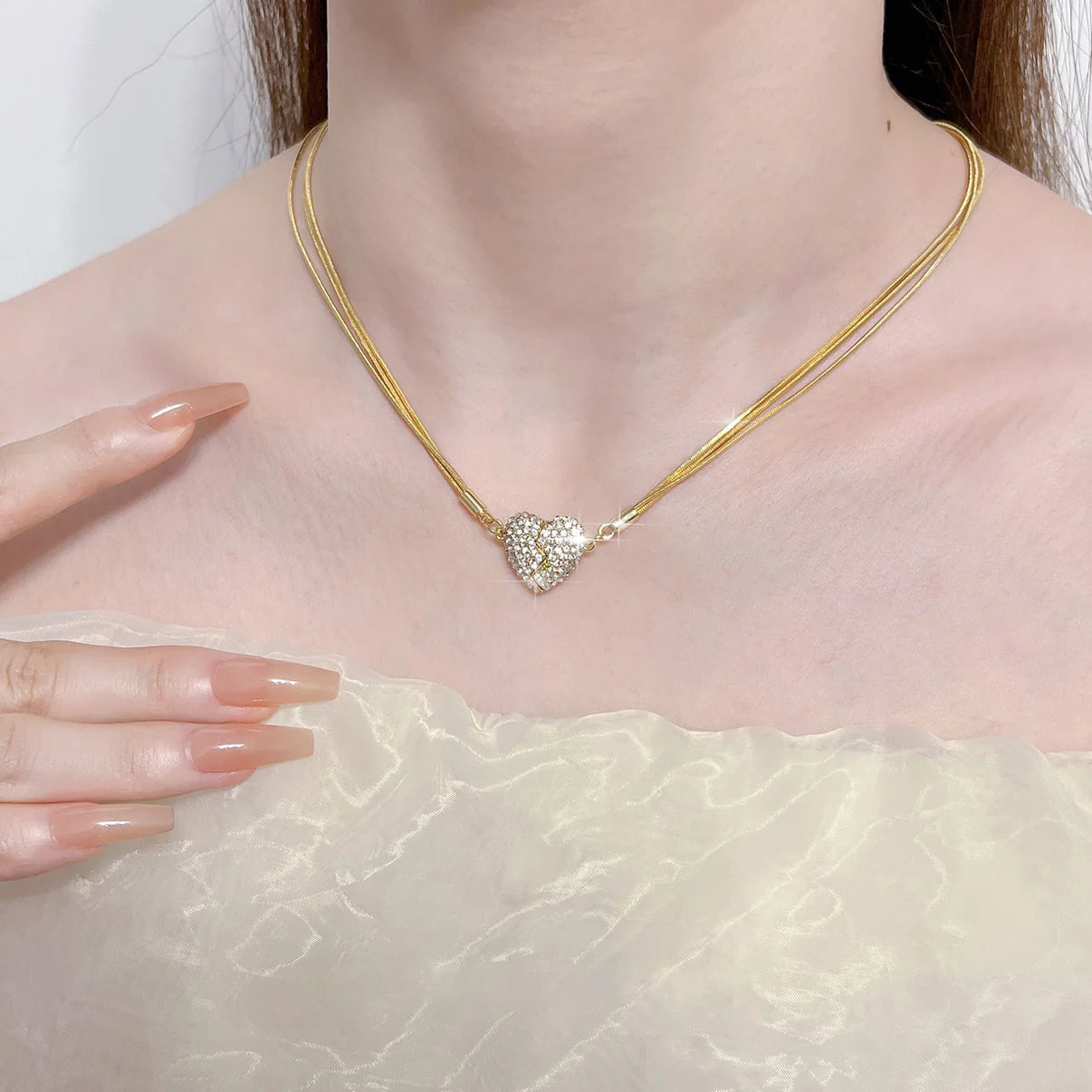 New Unique Magnetic Love Necklace Diamond